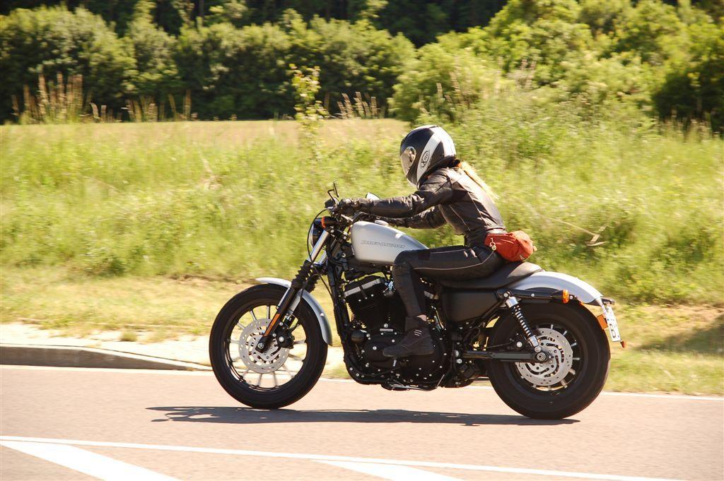 Harley Sportster Bobber для двоих