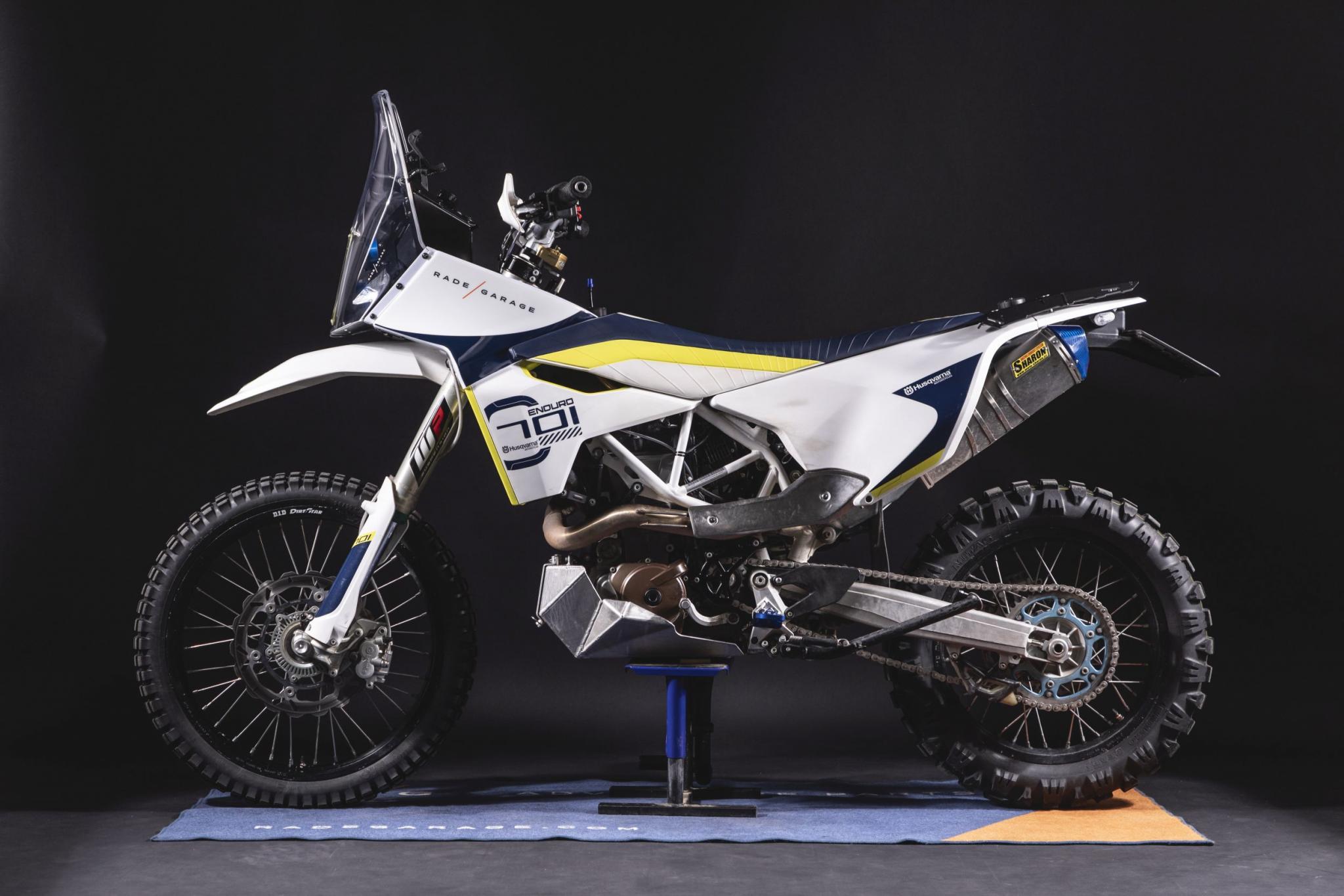 Husqvarna 701 enduro. Husqvarna 701 Enduro Rally Kit. Husqvarna мотоциклы эндуро 2022. Хускварна мотоцикл эндуро 701.