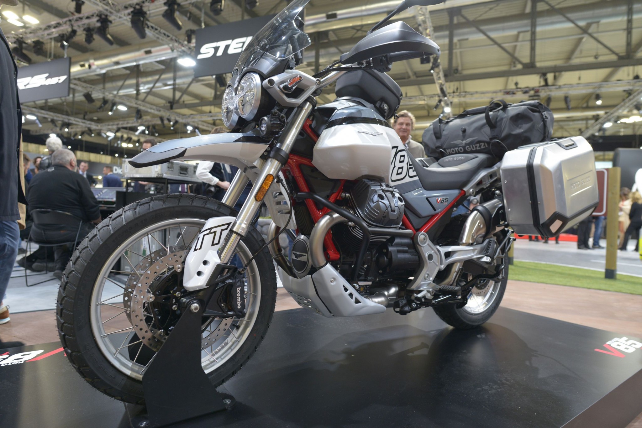 Eicma 2024 Neuheiten Netflix Daryl Angeline