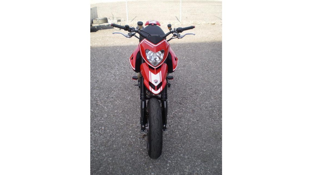 Ducati Hypermotard 1100 Evo SP - Image 18