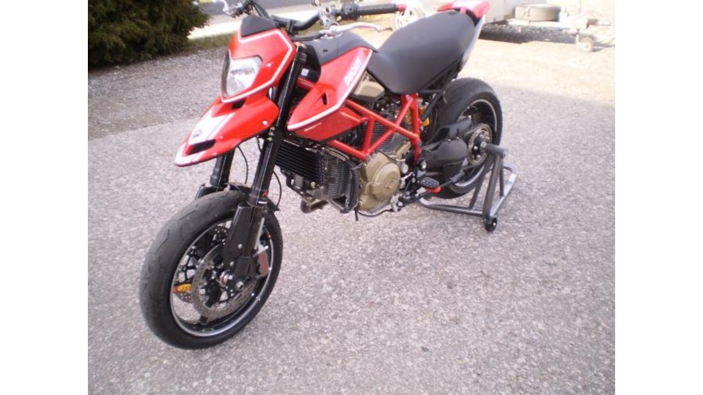 Ducati Hypermotard 1100 Evo SP - Obrázek 20