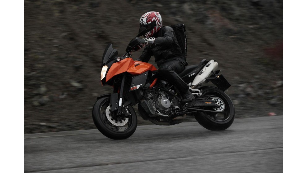 KTM 990 Supermoto T - Kép 24