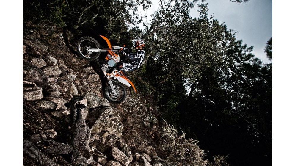 KTM 200 EXC - Imagem 13