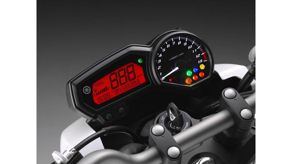 Yamaha XJ6 - Image 21