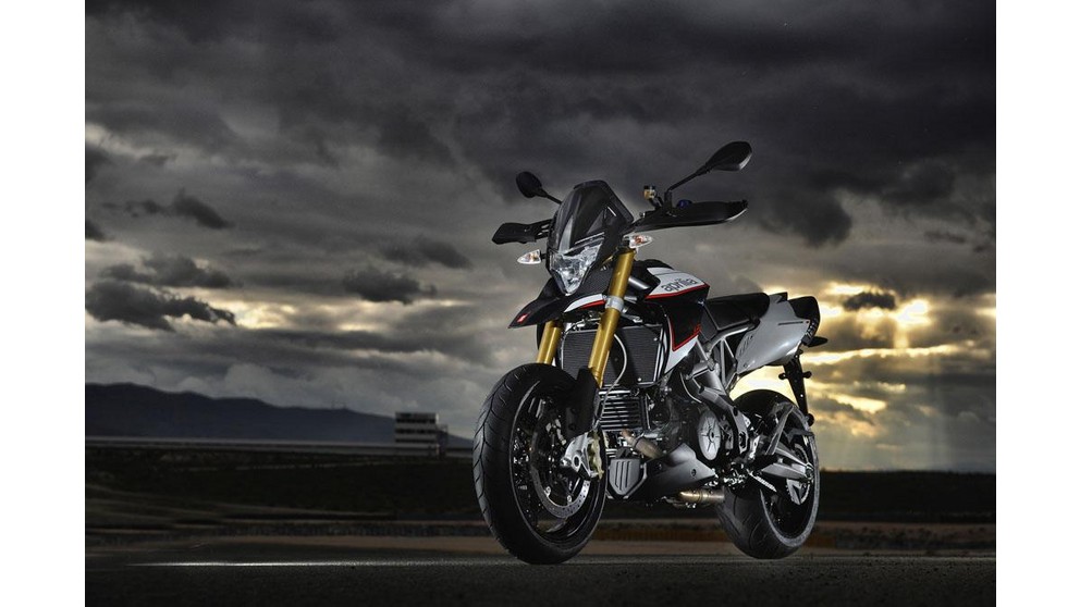 Aprilia Dorsoduro 1200 - Imagem 18