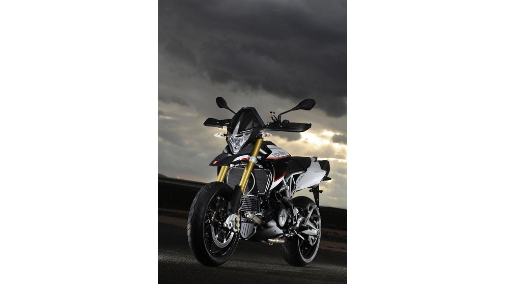 Aprilia Dorsoduro 1200 - Bild 19