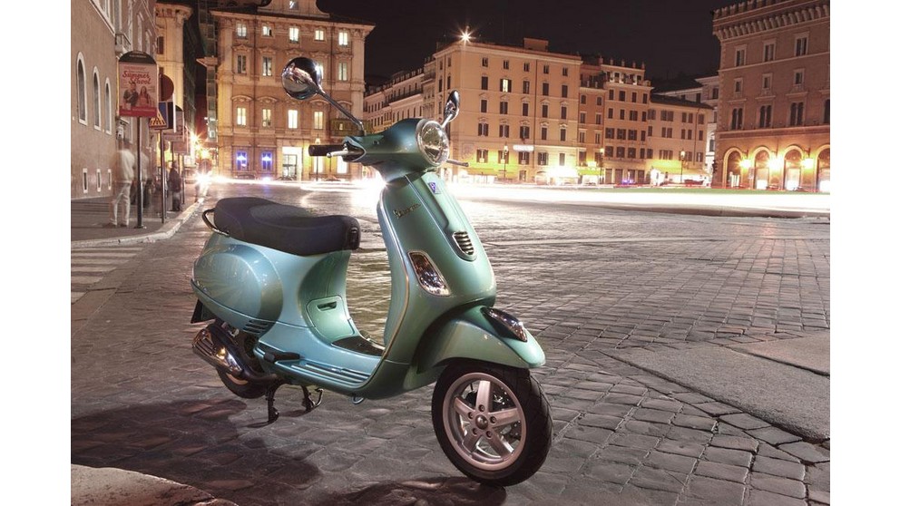 Vespa LX 125 - Slika 24