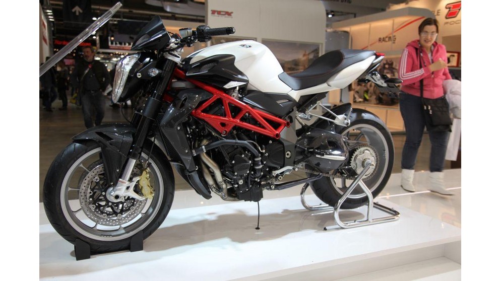 MV Agusta Brutale 1090 R - Obrázek 22