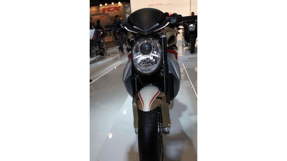 MV Agusta Brutale 1090 RR - Bild 23