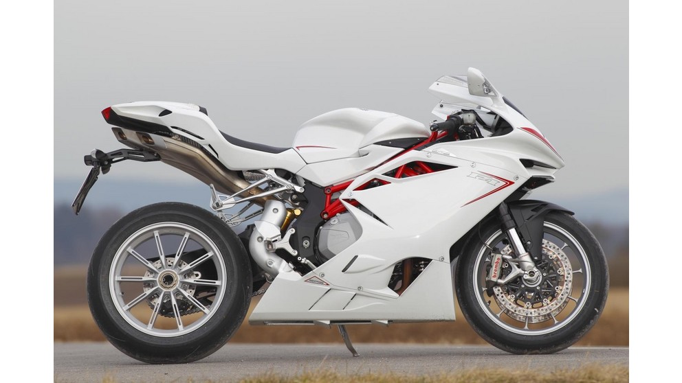 MV Agusta F4 1000 - Imagen 11