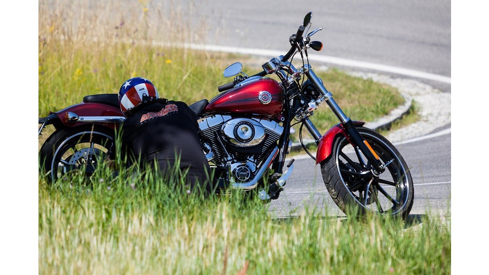 Harley-Davidson CVO Breakout FXSBSE - Obrázok 14