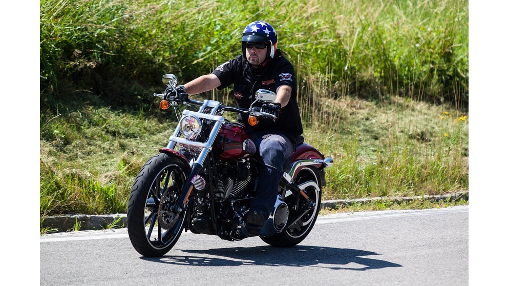 Harley-Davidson CVO Breakout FXSBSE - Obrázok 20