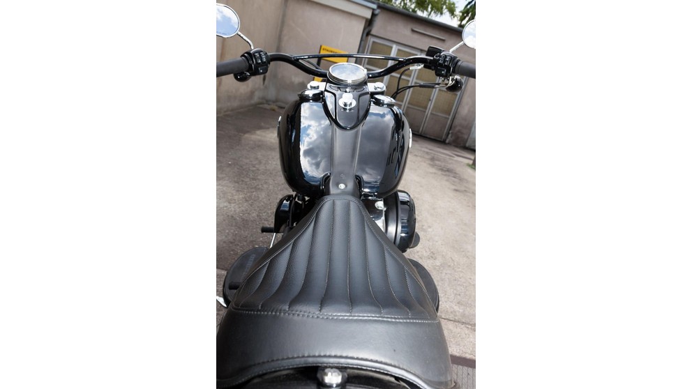 Harley-Davidson Softail Slim FLS - Resim 21