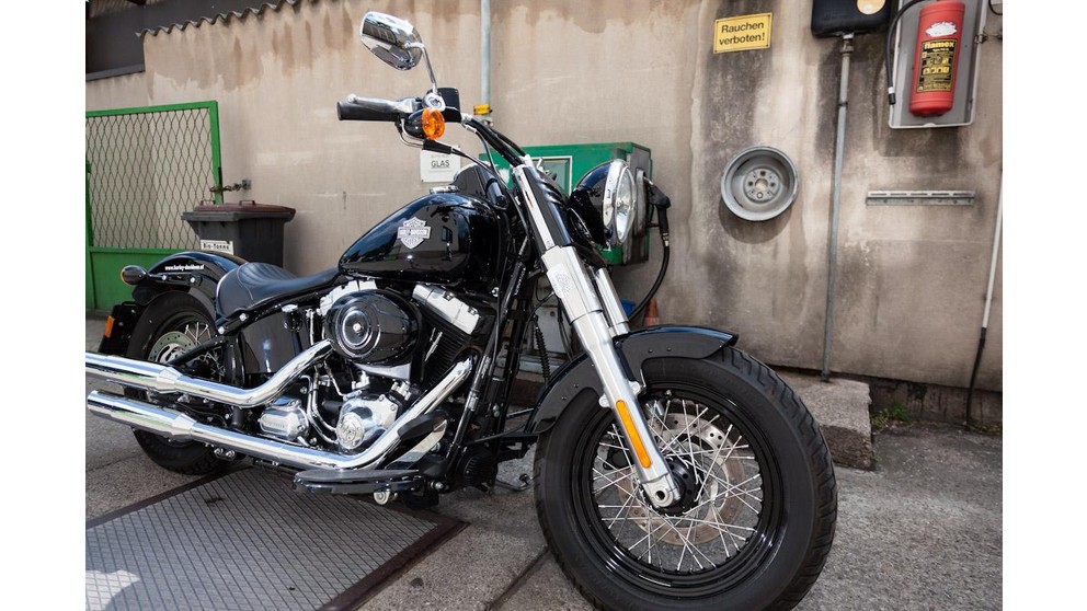 Harley-Davidson Softail Slim FLS - Resim 23