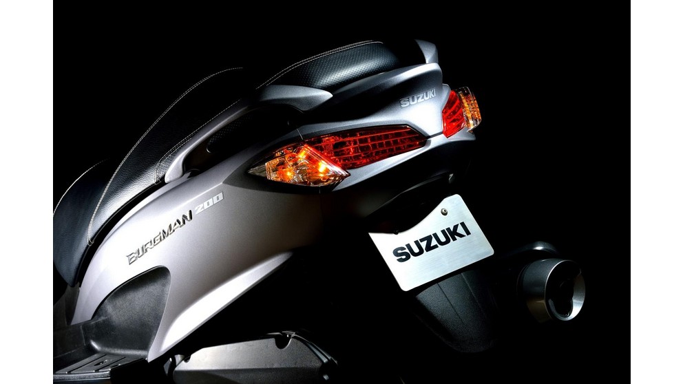 Suzuki Burgman 200 - Immagine 16