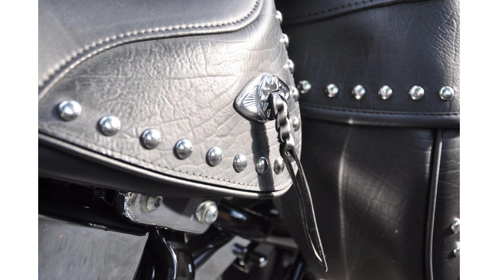 Harley-Davidson Softail Heritage Classic FLSTC - Imagem 23