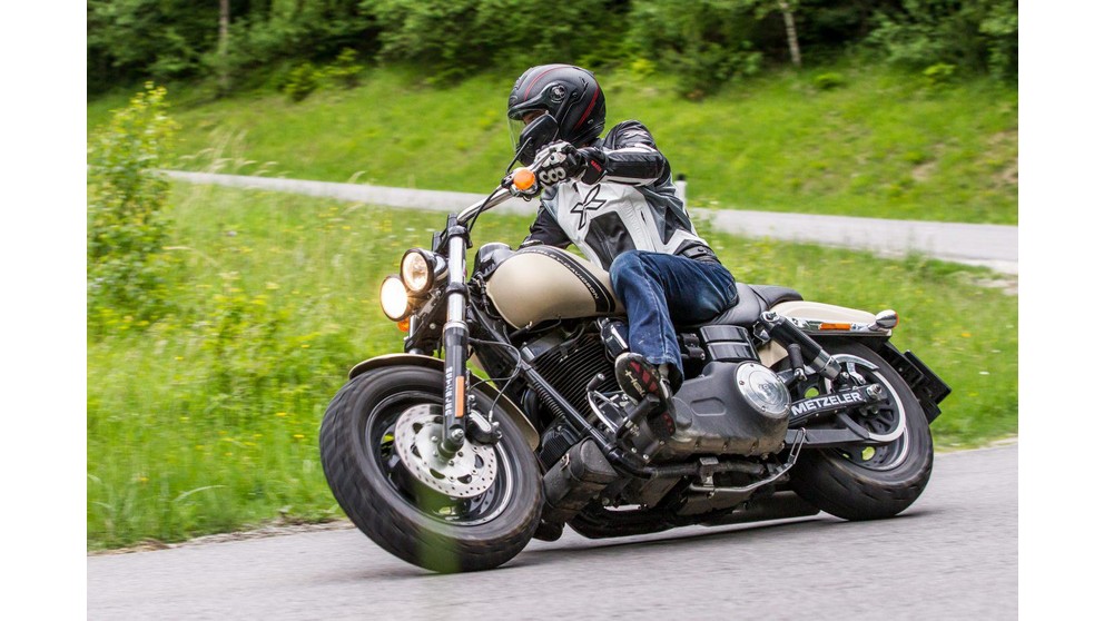 Harley-Davidson Dyna Fat Bob FXDF - Resim 10