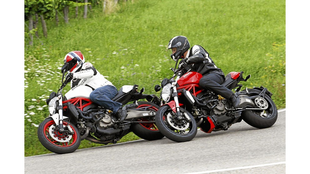 Ducati Monster 1200 - Resim 15