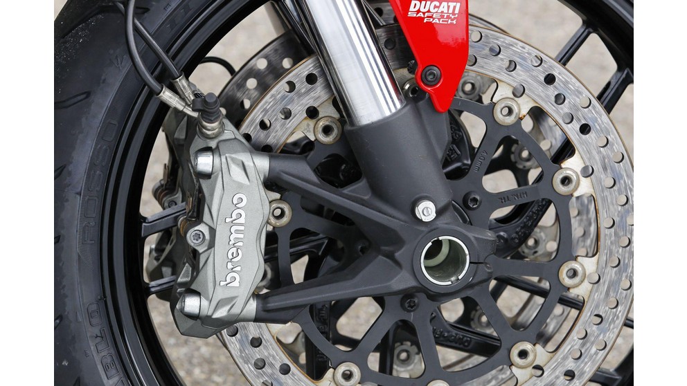 Ducati Monster 1200 - Resim 12