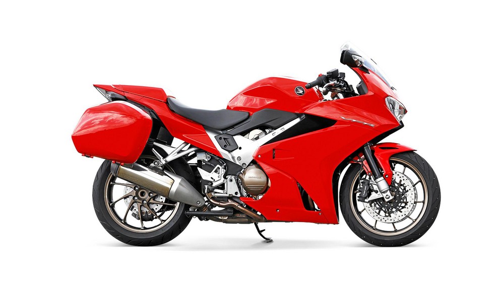 Honda VFR 1200 F - Image 21