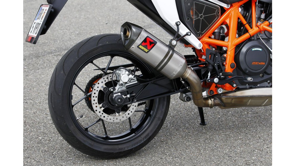 KTM 690 Duke R - Bild 21