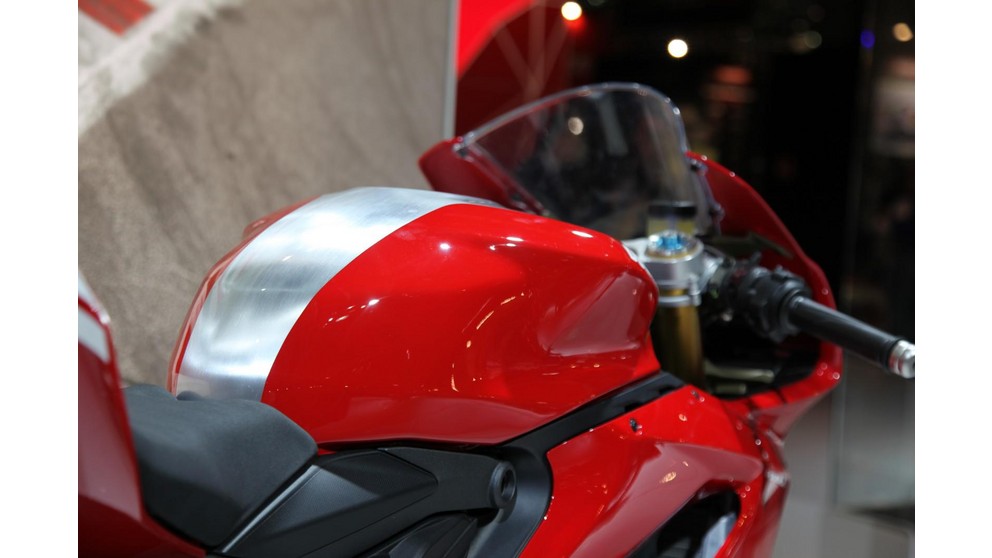 Ducati 1199 Panigale R - Kép 18