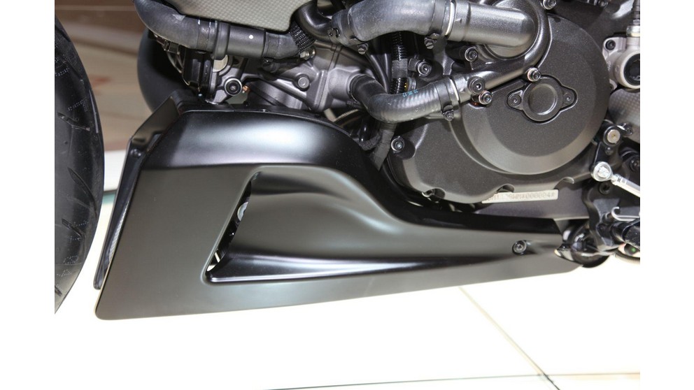 Ducati Diavel Titanium - Obrázek 21