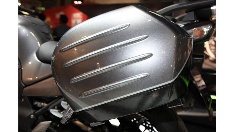 Kawasaki GTR 1400 - Image 3