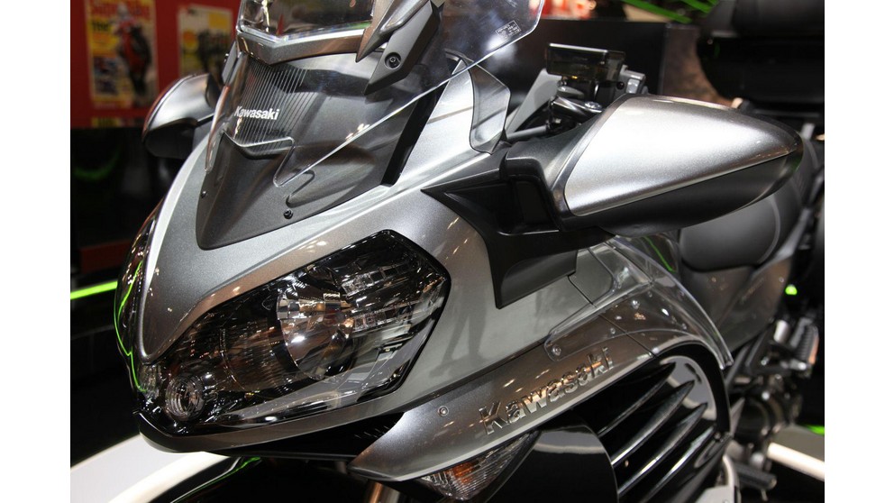 Kawasaki GTR 1400 - Image 6