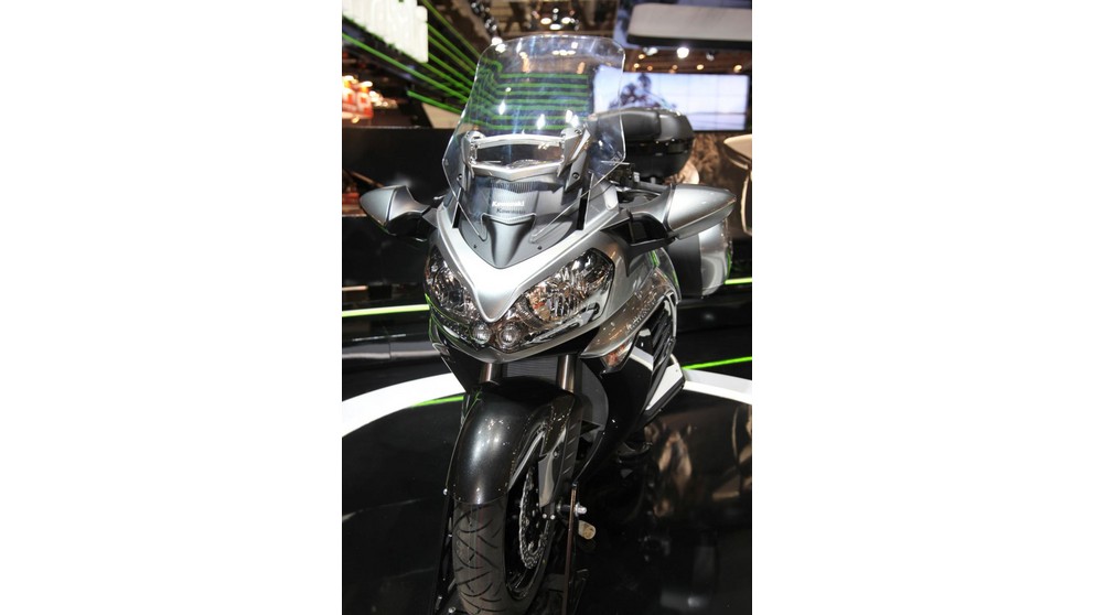 Kawasaki GTR 1400 - Image 24