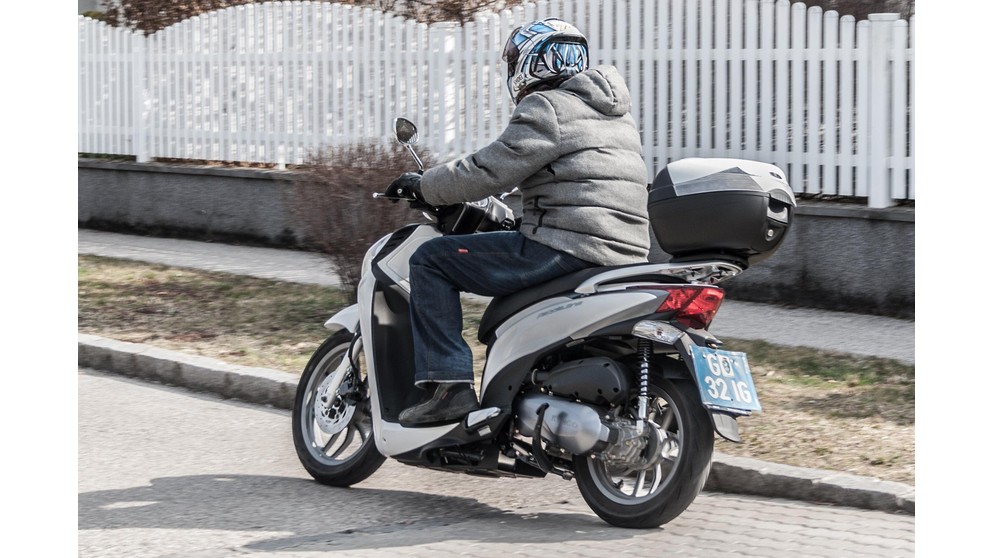 Kymco People One 125 - Immagine 12