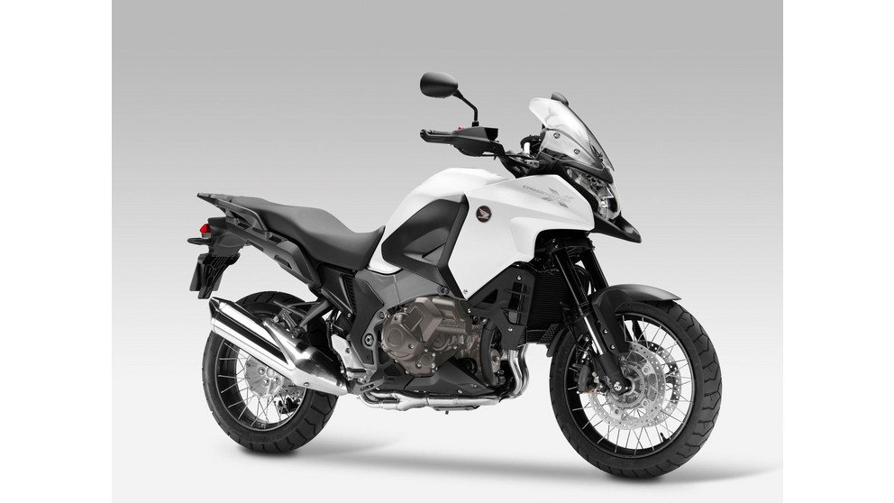 Honda VFR1200X Crosstourer - Слика 21