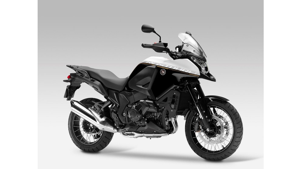 Honda VFR1200X Crosstourer - Слика 22