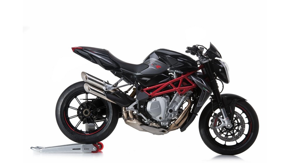 MV Agusta Brutale 1090 RR - Imagem 8