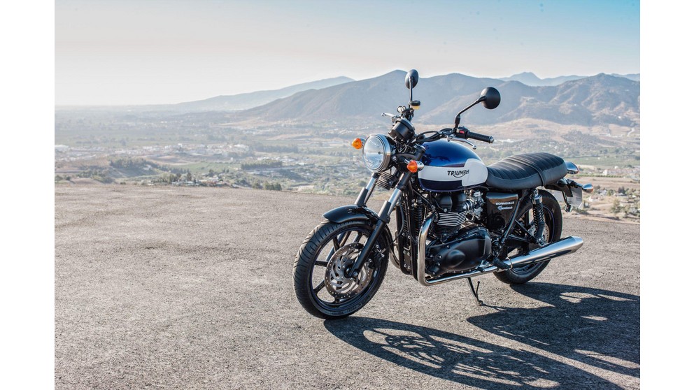 Triumph Bonneville - Imagem 15