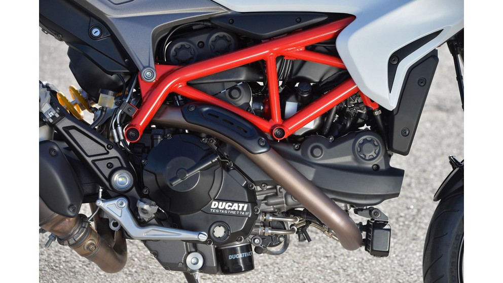 Ducati Hyperstrada - Obraz 20
