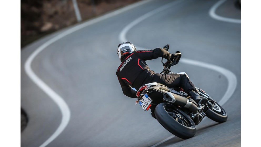 Ducati Hyperstrada - Resim 22