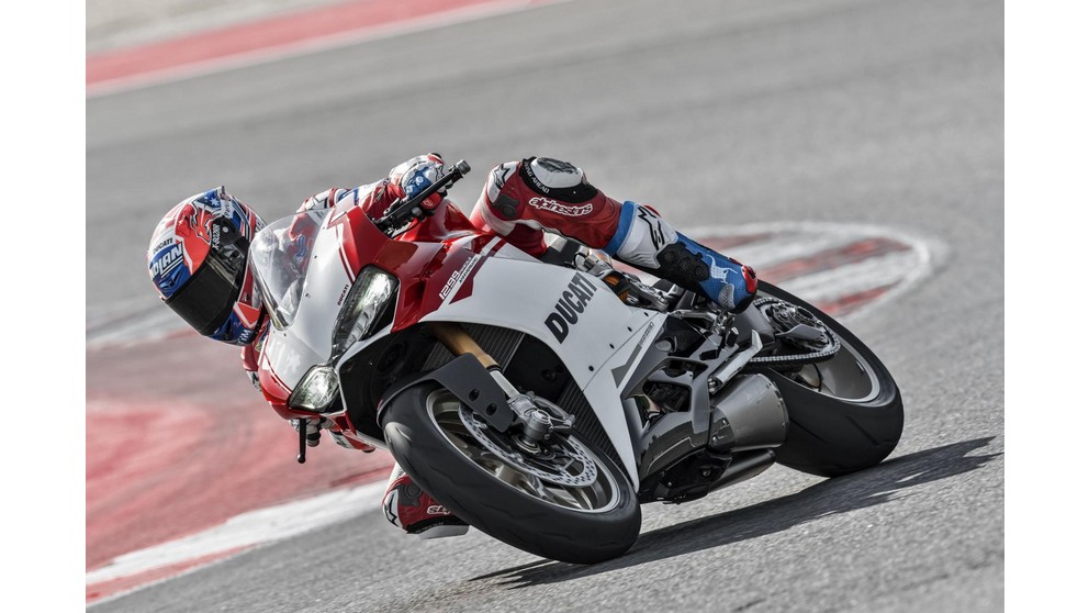 Ducati 1299 Panigale S - Obraz 22