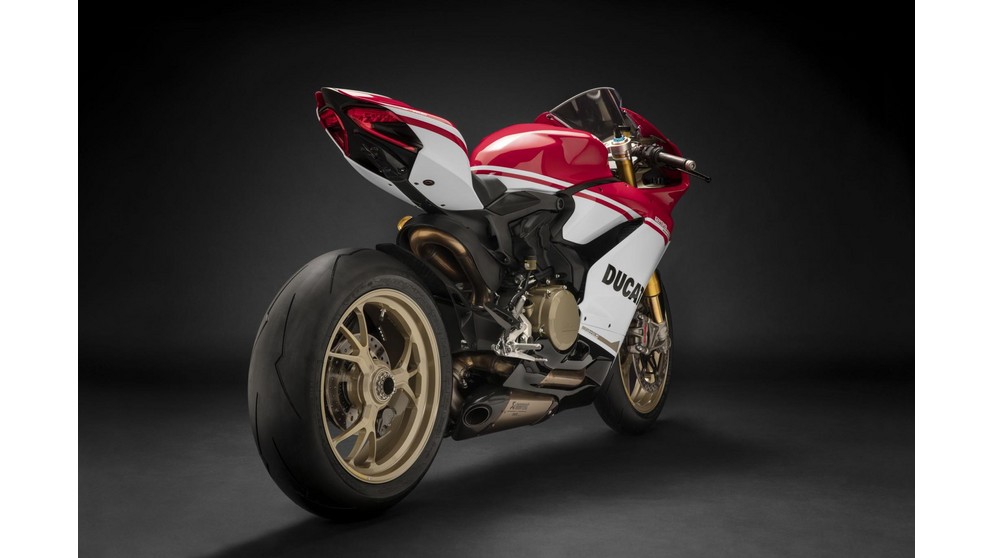 Ducati 1299 Panigale S - Image 21