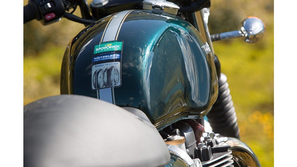 Triumph Thruxton - Imagem 24