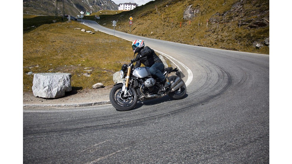 Triumph Thruxton - Imagem 22