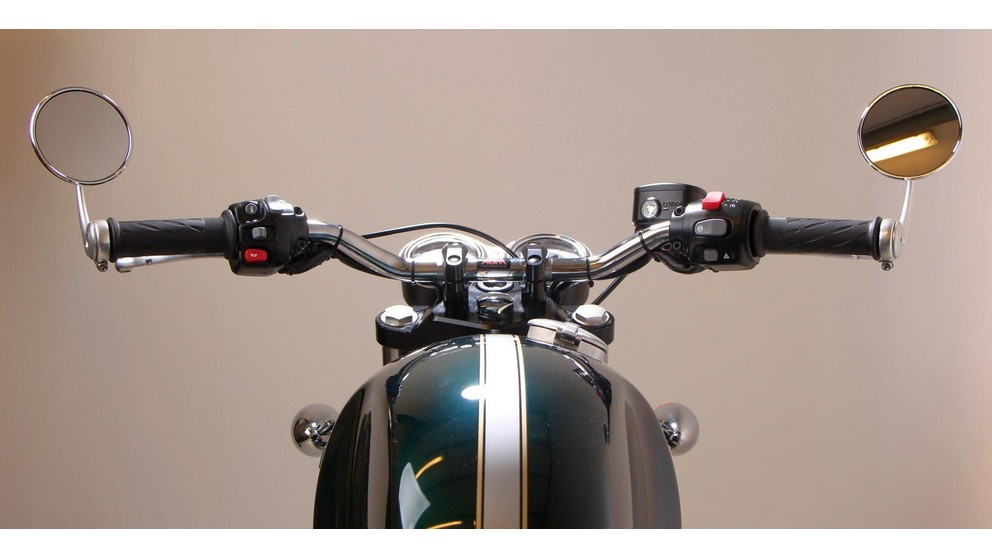 Triumph Thruxton - Imagem 15