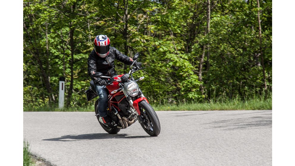 Honda CB650F - Kép 19