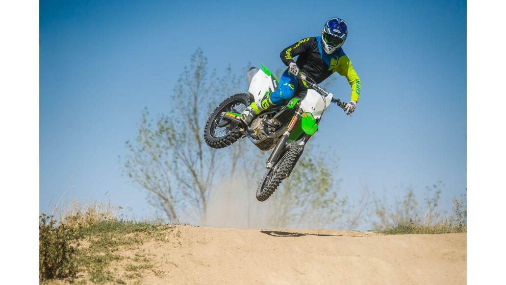 Kawasaki KX250F - Image 22