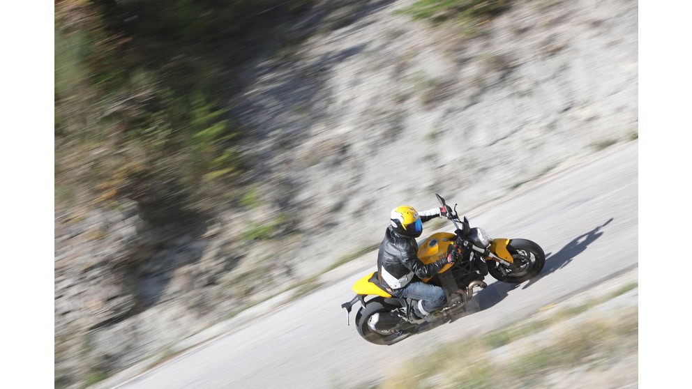 Ducati Monster 821 - Bild 16