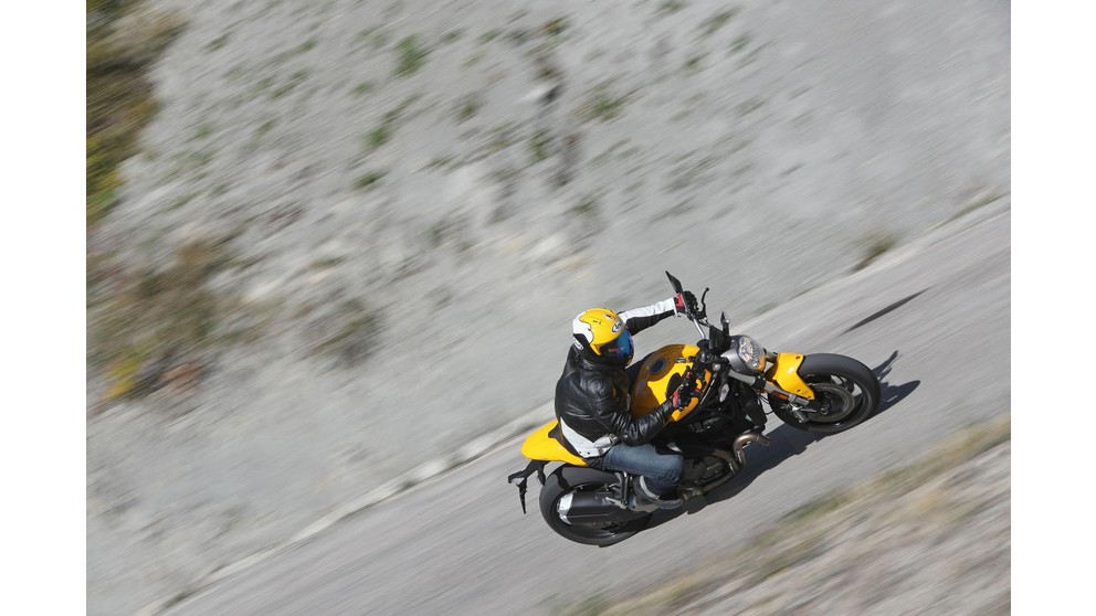 Ducati Monster 821 - Bild 20