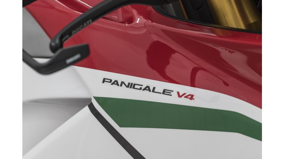 Ducati Panigale V4 Speciale - Obrázek 15