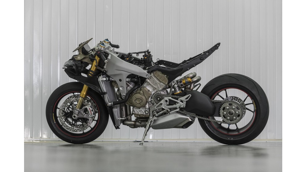 Ducati Panigale V4 Speciale - Immagine 13