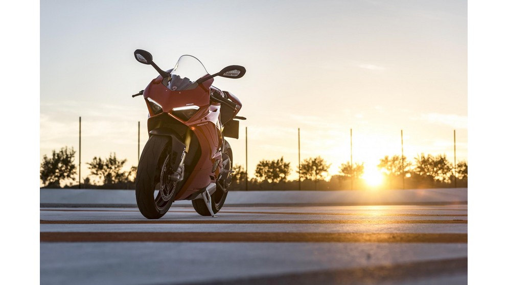 Ducati Panigale V4 Speciale - Bild 23