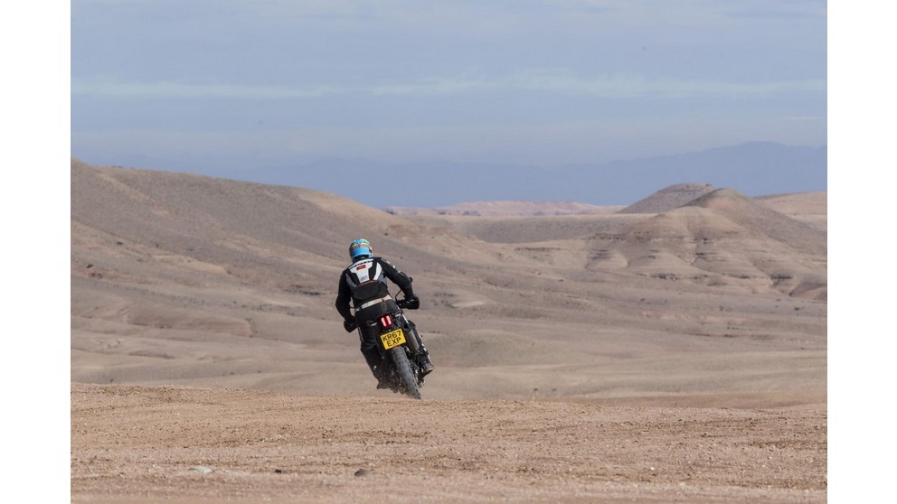 Triumph Tiger 800 XRT - Obrázek 13